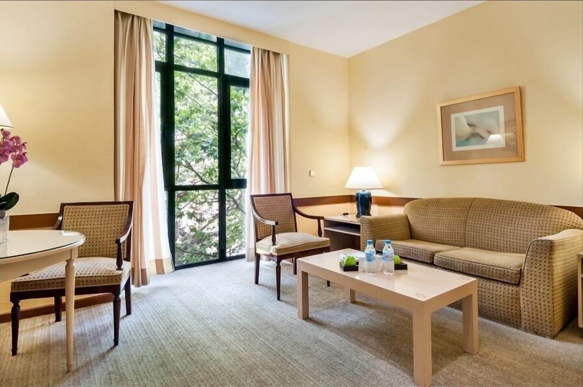 Espahotel Plaza Basílica Apart-hotel 3*