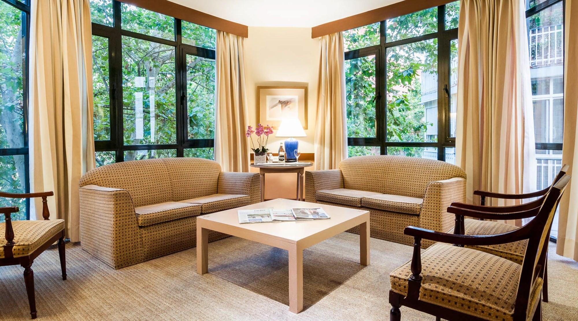 Apart-hotel Espahotel Plaza Basílica 3*